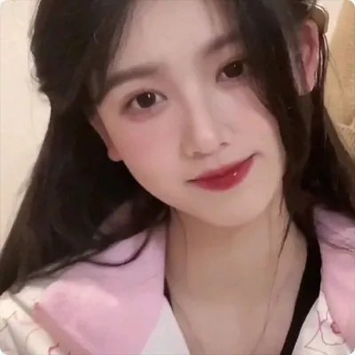 不再托腮遐思海报